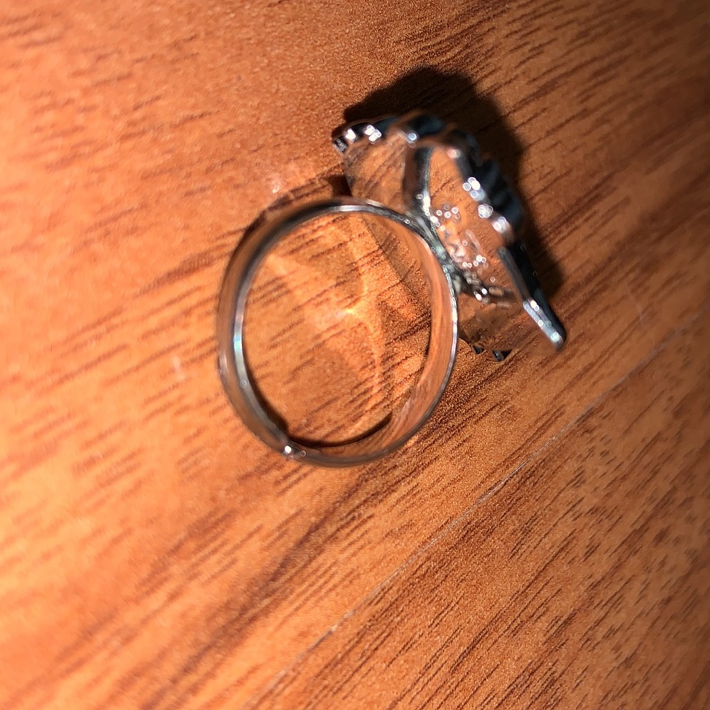 NWOT Hello Kitty by Sanrio Rhinestone Ring - Picture 2 of 8